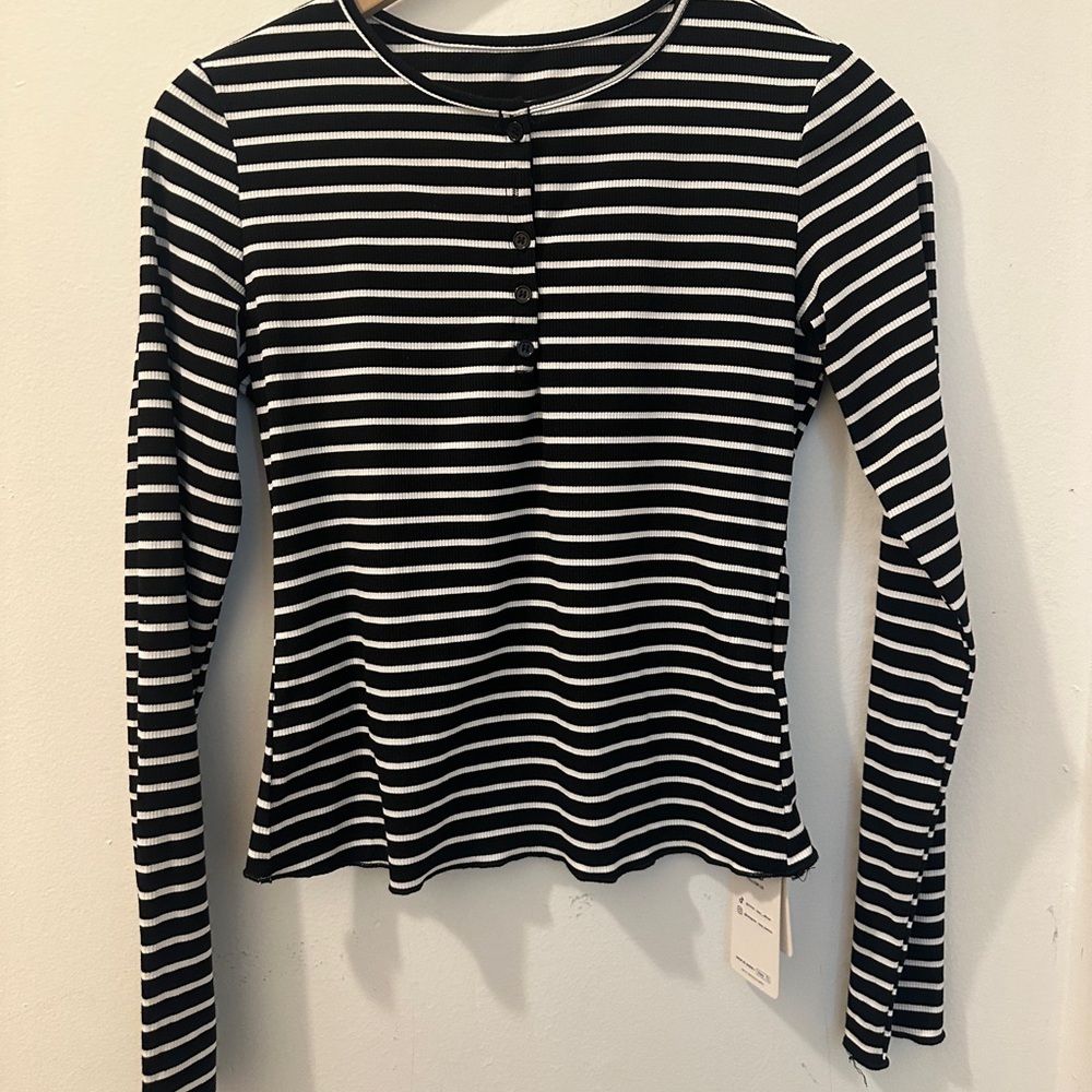Classic Black and White Striped Long Sleeve Top